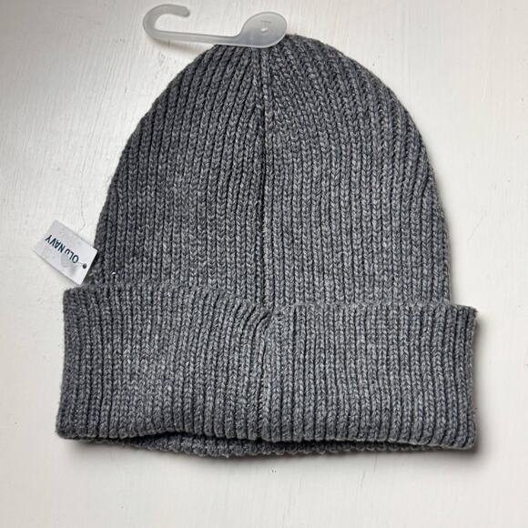 Old Navy Women’s Cold Weather Winter Gray Knit Beanie Sz OS NWT - Picture 4 of 6